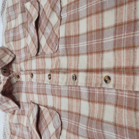 EDEN & OLIVIA LONG SLEEVE T-SHIRT. - Picture 8 of 17